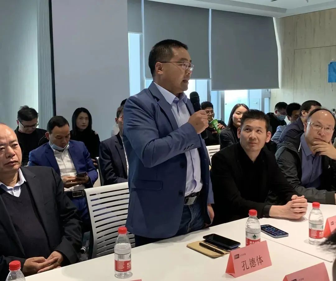 上海水沐教育科技赴云汉芯城学习交流4.jpg